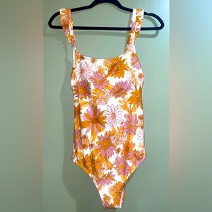 Kona Sol women’s one-piece bathing suit. Size Medium. NWT.